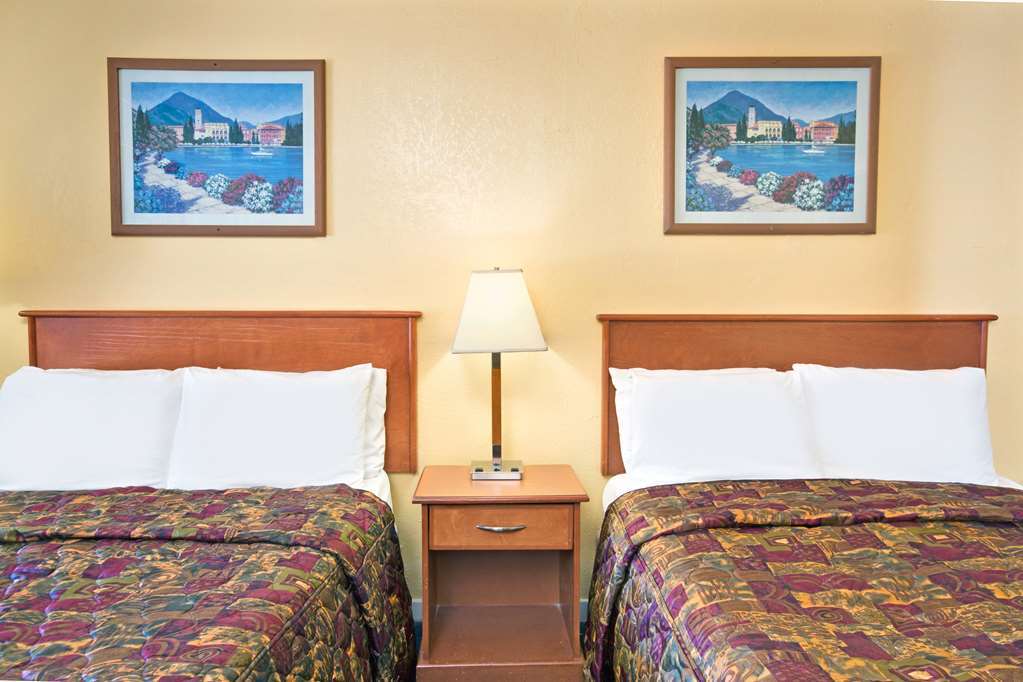 Knights Inn Santa Cruz Phòng bức ảnh